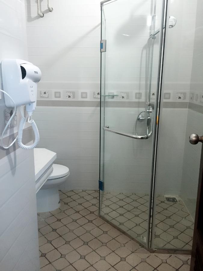 Hong Kong 2 Hotel Vinh Kültér fotó